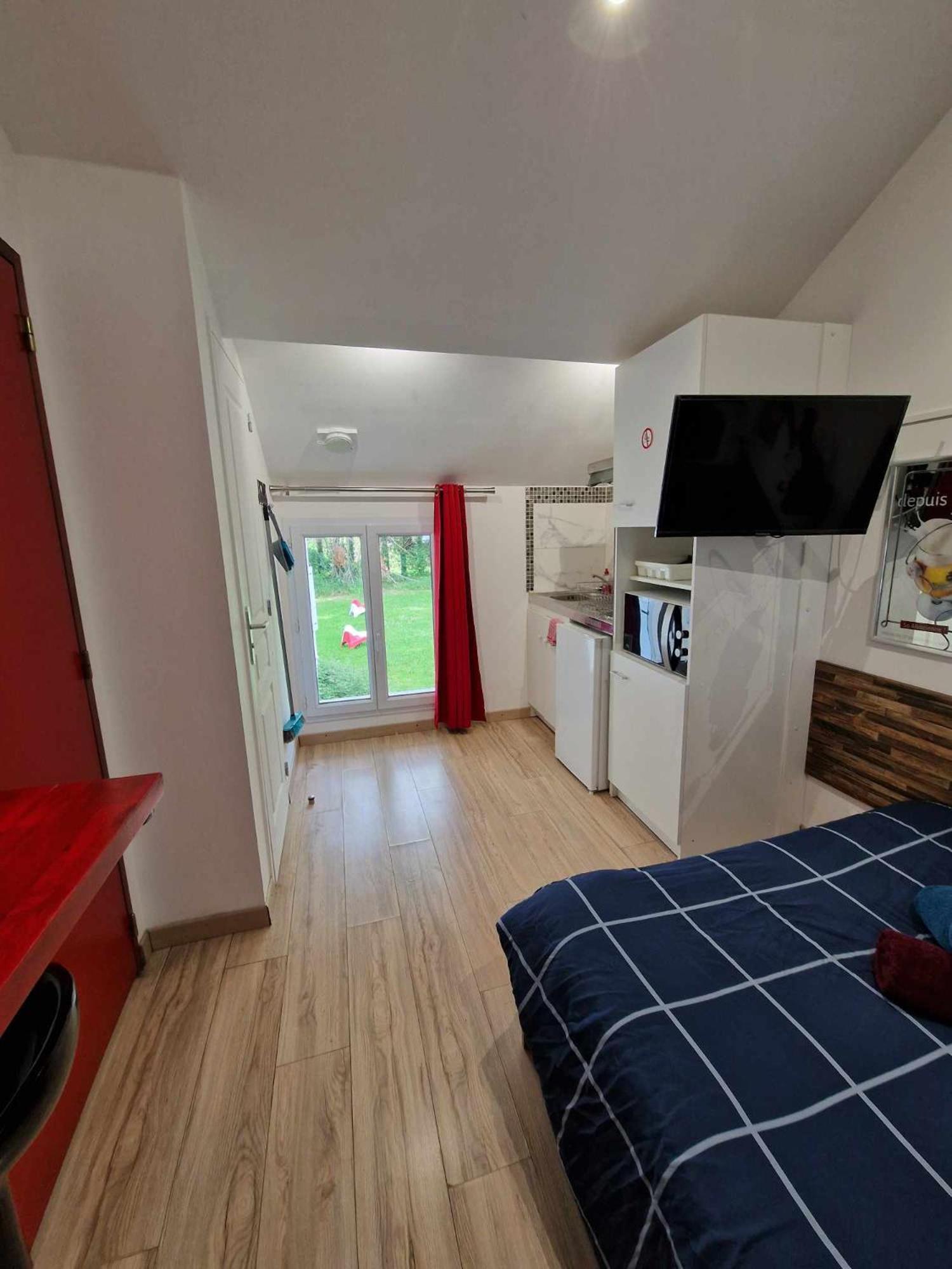 Jardin: Vue Paisible Et Parking Privé Apartment