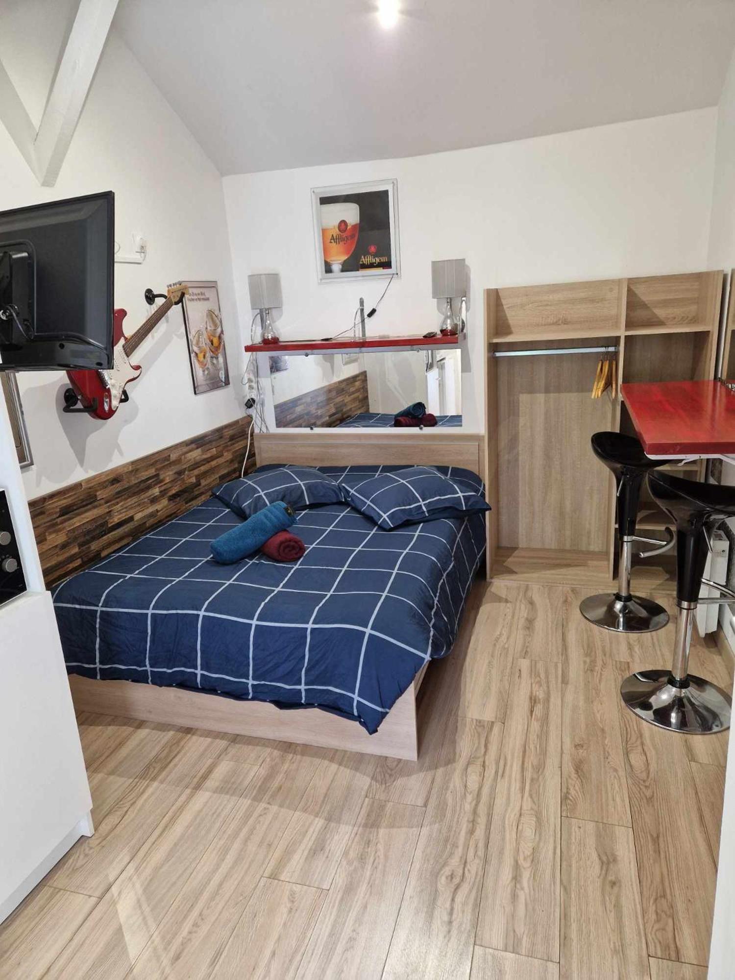 Apartment Jardin: Vue Paisible Et Parking Privé Razac-sur-l'Isle